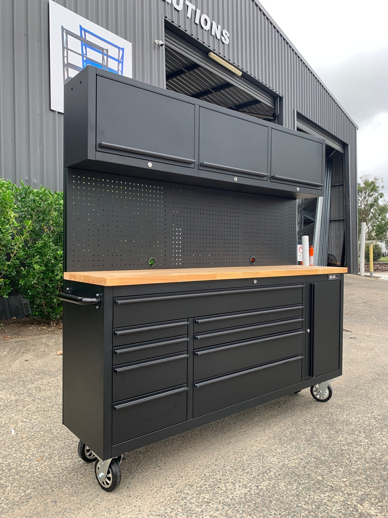 Black Tool Chest with Overhead Cabinet | Blue Products
