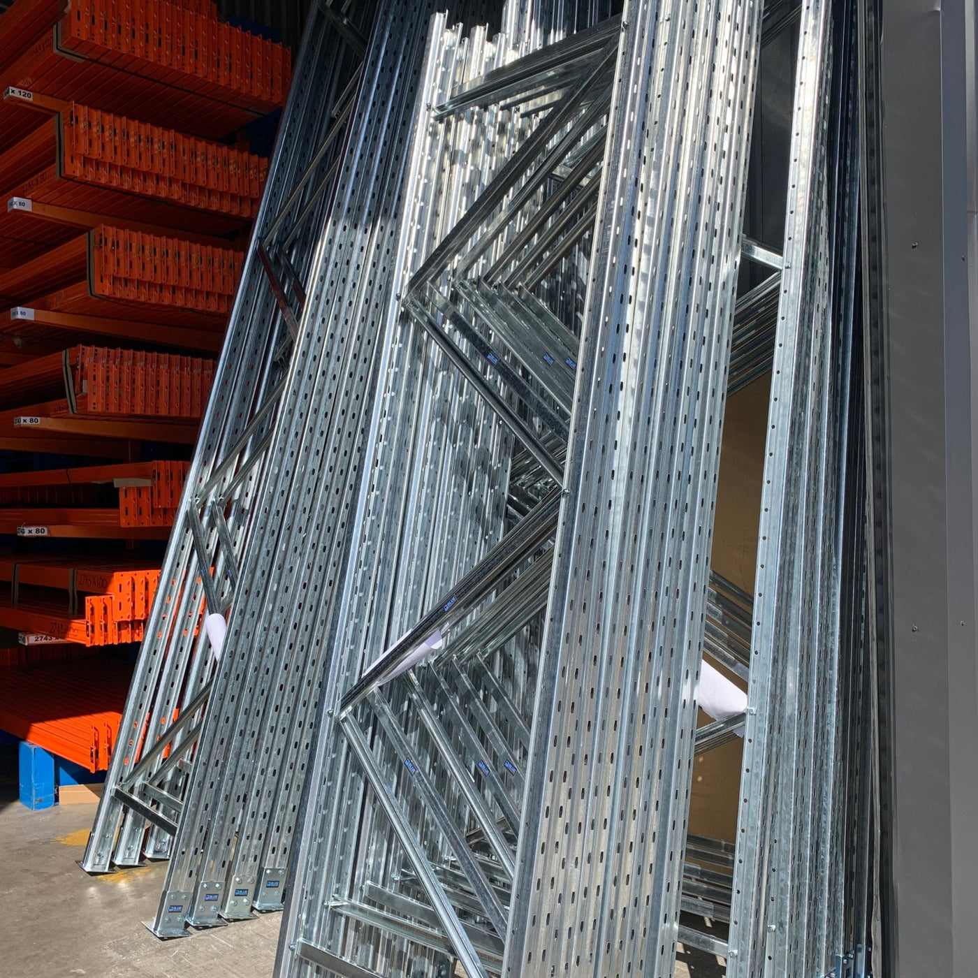 Galvanised Upright Pallet Racking Frame | Blue Products